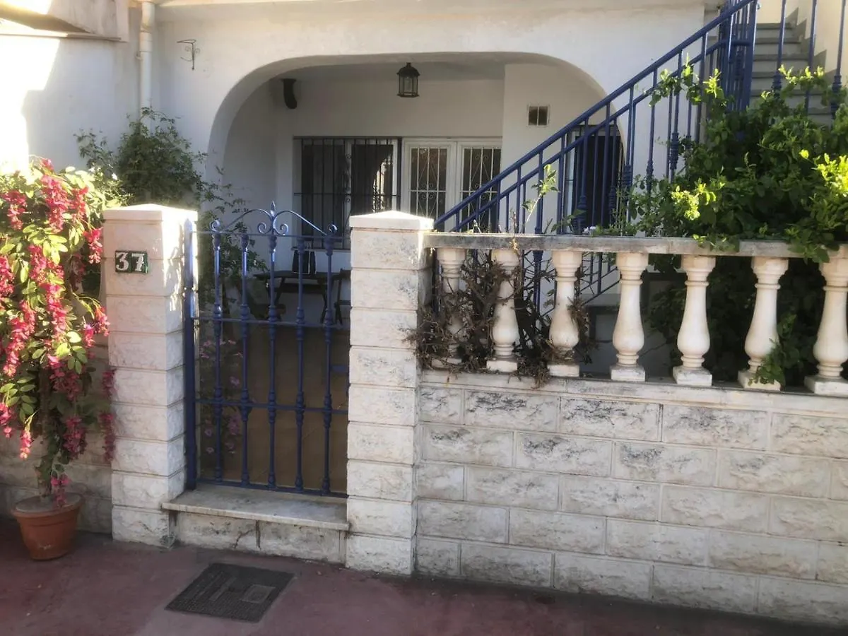 Calle Quitapenas 37 Malaga 0*,  Spain