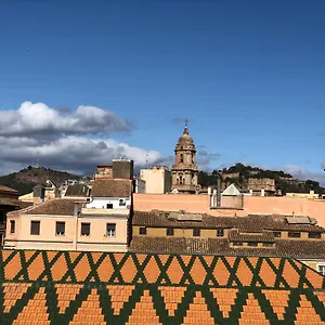 https://malaga-center-flat-atarazanas-market.hotelsinnerja.org